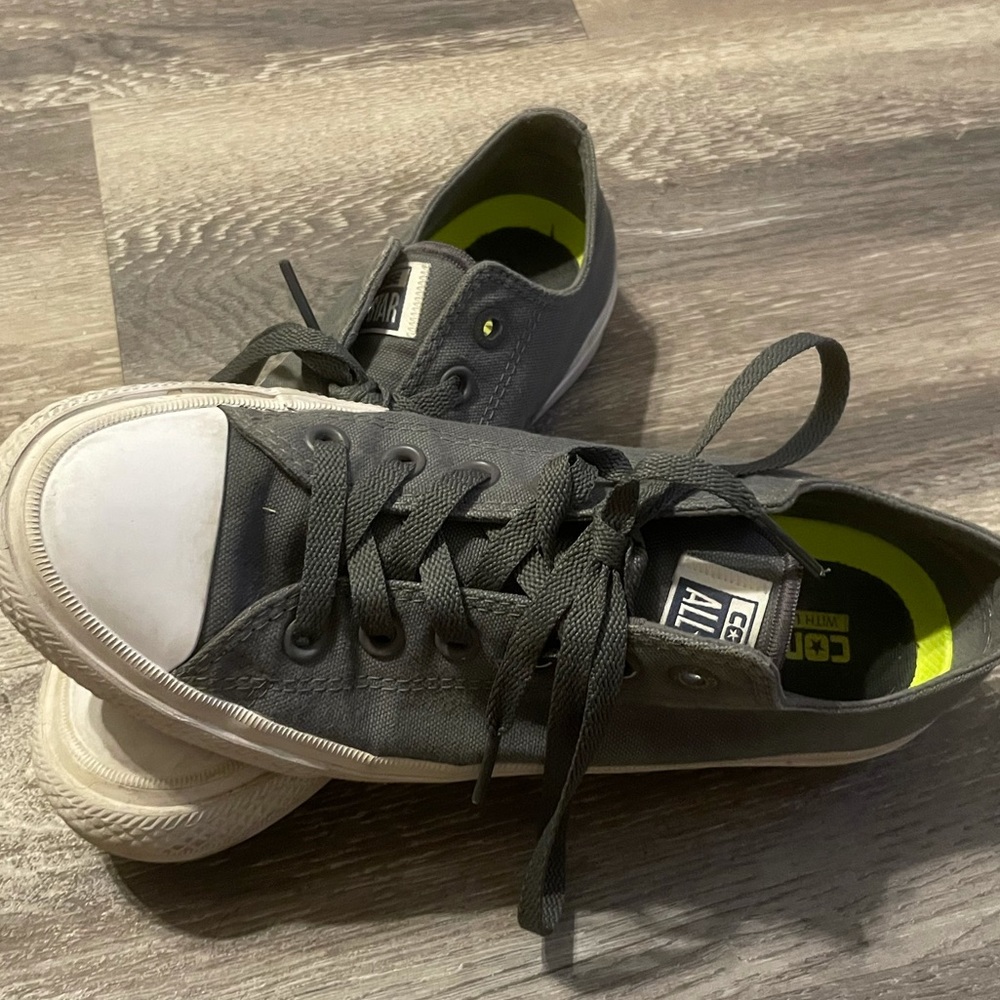 Grey Chuck Taylor II converse size 8.5